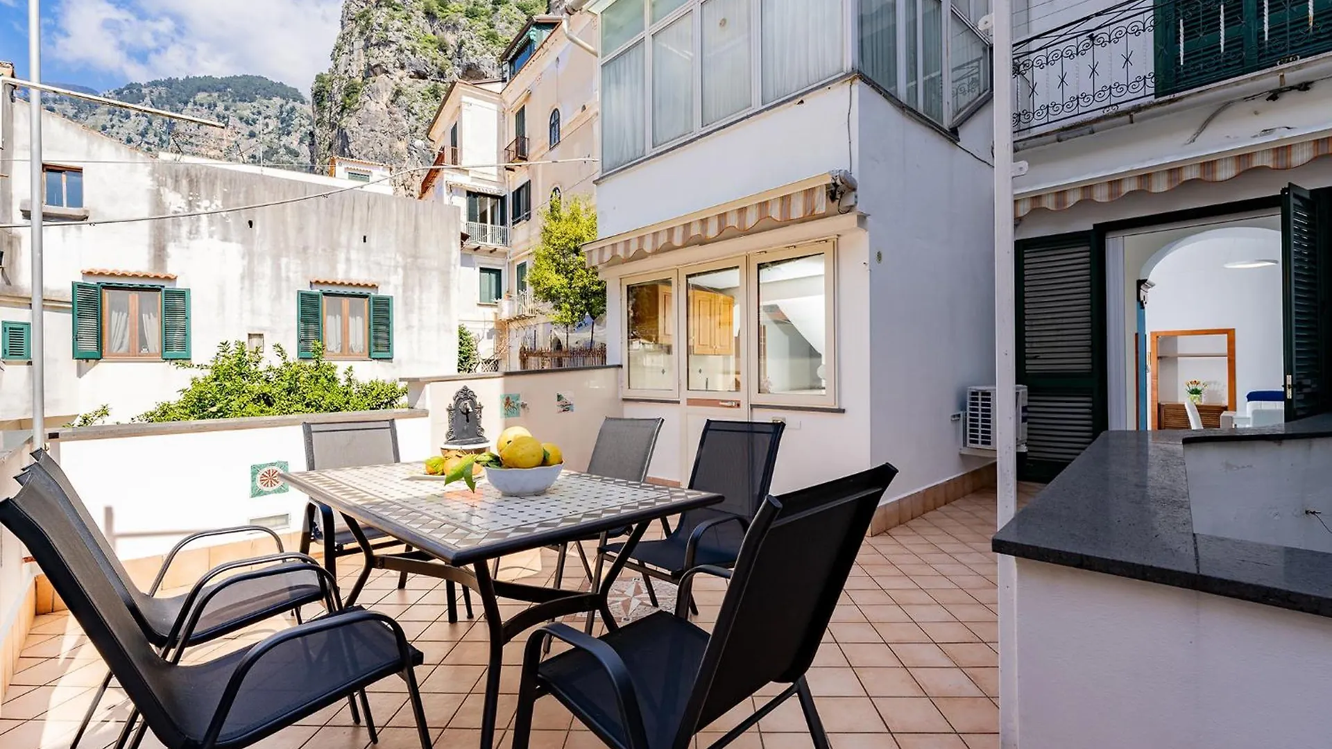 Ziro House Amalfi Apartment 0*,